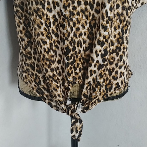 Xhilaration Animal Print Tie Front Blouse Top - Picture 6 of 8